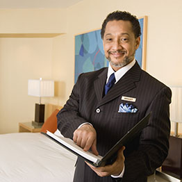A hotel manager salary and annual pay range