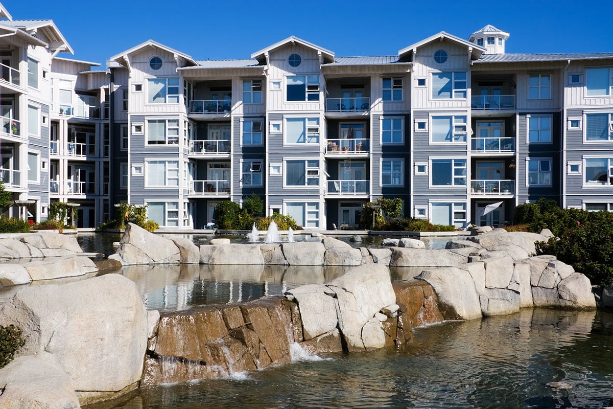 An investor wonders, can I buy an apartment complex near me?